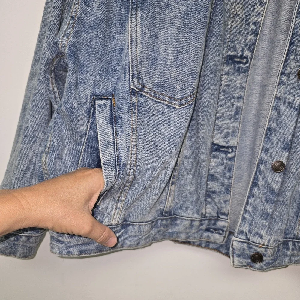 We The Free People Opal Swing Denim Jean Jacket Size M Blue Pleat Back Oversized - Picture 9 of 13